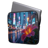 Moderne Neon-Blüte 13' Laptopschutzhülle (Vorderseite Links)