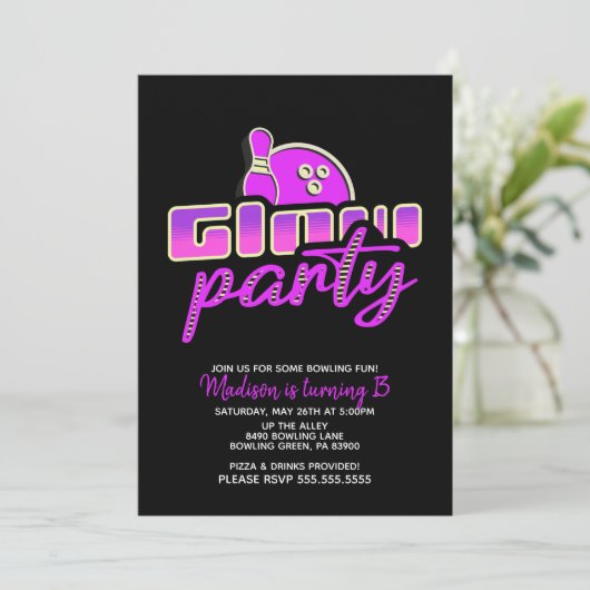 Moderne Neon Bowling Party Bash Birthday Party Einladung (Stehend Vorderseite)