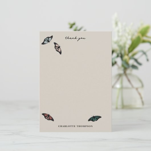 Moderne neutrale Schmetterlinge Gartenmuster Dankeskarte (Stehend Vorderseite)