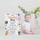 Moderne Niedlich Spooky Ein Halloween 1. Geburtsta Einladung (Stehend Vorderseite)