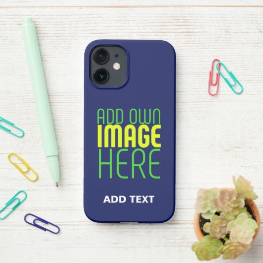 MODERNE, NIEDLICHE NAVEN-BLUE-BILD-TEMPLATE iPhone HÜLLE (Auf dem Schreibtisch)