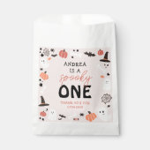 Moderne Niedliche Spookie ein Halloween erster Geb Geschenktütchen (Vorderseite)