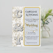 Moderne Nonkonformistin Pearl Gold Script Wedding Folieneinladung (Stehend vorne)