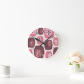 Moderne Oblongs aus dem Mittelalter rosa Runde Wanduhr (Zuhause)