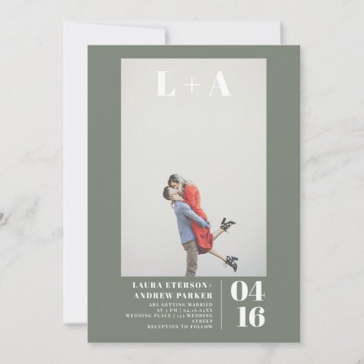 Moderne Olivgrün einfache Initialen Foto Hochzeit Einladung (Vorderseite)