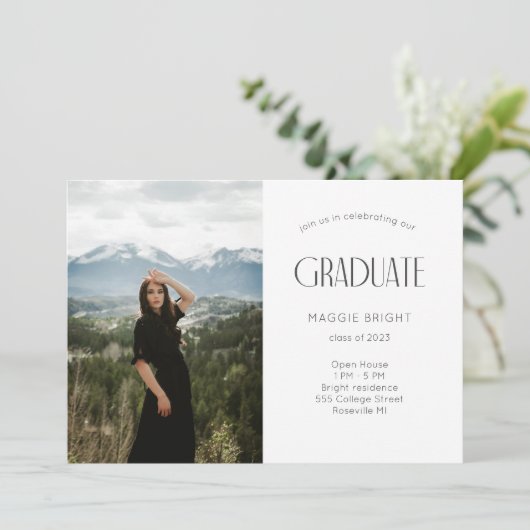 Moderne Open House Feier 2023 (Stehend Vorderseite)