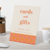 Moderne Orange Retro Typografy Wedding Cards Gesch Sockelschild (In SItu)