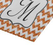 Moderne Orange Zickzack Monogram Glasschneidplatte Schneidebrett (Ecke)