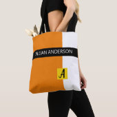 Moderne Orangefarbene Farbe Mit Monogramm Tasche (Von Nahem)