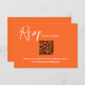 Moderne orangefarbene QR Code Response Card Hochze RSVP Karte (Vorne/Hinten)