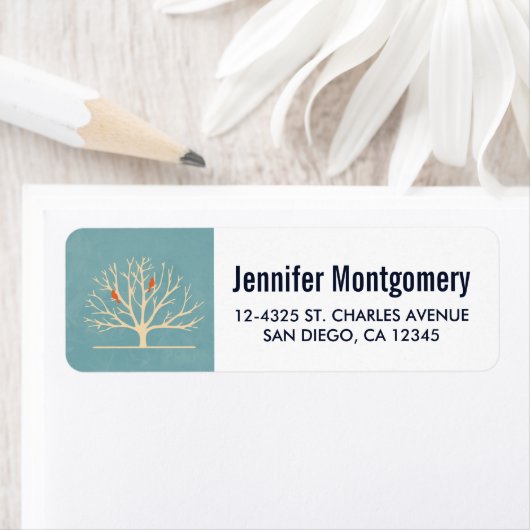 Moderne orangefarbene Vögel in einer großflächigen (Insitu)