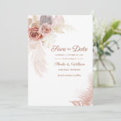 Moderne Pampas Grass Floral Script Save the Date (Stehend Vorderseite)