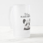 Moderne Panda schwarz und weiß mit Zitat Mattglas Bierglas (Vorderseite Links)