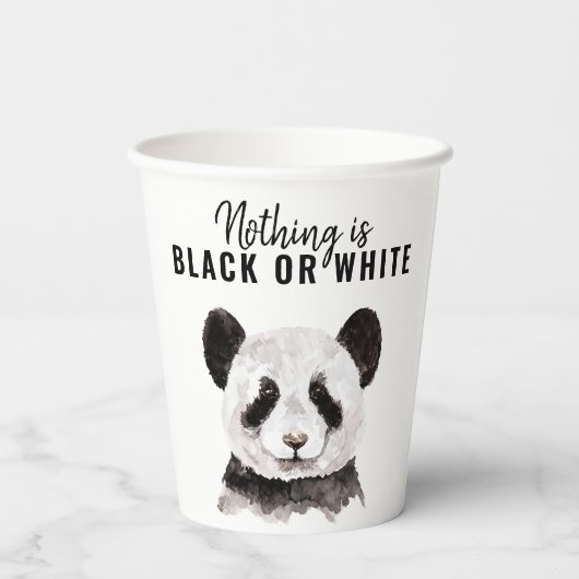Moderne Panda schwarz und weiß mit Zitat Pappbecher (Rückseite)