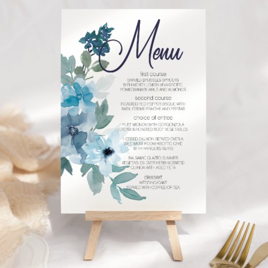 Moderne Pastel Blue Watercolor Rose Hochzeitsmenü Menükarte