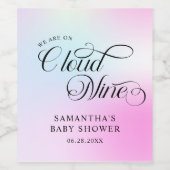 Moderne Pastel Pink Cloud Nine Baby Dusche Weinetikett (Einzelnes Label)