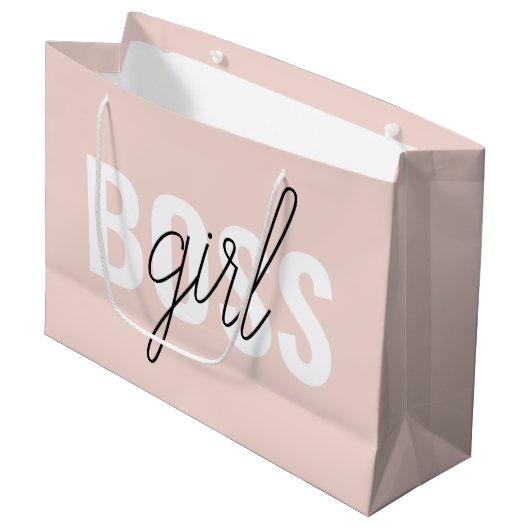 Moderne Pastel Pink Girl Boss Phrase Große Geschenktüte (Vorderseite Schrägansicht)