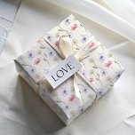 Moderne Pastell Wildblume Wasserfarben Muster Geschenkpapier<br><div class="desc">Ein exquisites,  nahtloses Aquarelldesign,  das im kreativen Reich unseres Studios sorgfältig gestaltet wurde. Delikate Wildblumen,  die in einem bezaubernden,  nahtlosen Muster angeordnet sind,  machen sie zu einem idealen Ort für Hochzeiten,  Jahrestage,  Geburtstage und darüber hinaus.</div>