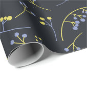 Moderne pastellgelbe Lila auf schwarzen Beeren Geschenkpapier (Rolleneckpunkt)