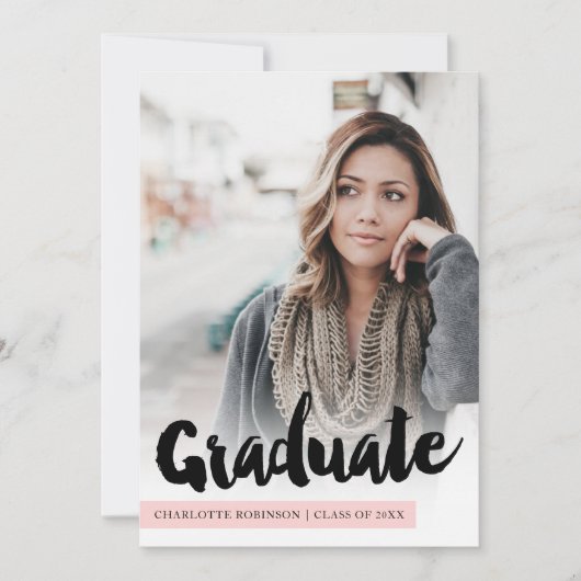 Moderne pastellrosa Gradskriptatur 4 Fotos Abschlu Einladung (Vorderseite)