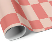 Moderne Peach & Coral Checkered in den 90er Jahren Geschenkpapier (Rolleneckpunkt)