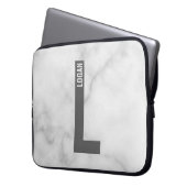 Moderne personalisierte fette Monogramm- und Namen Laptopschutzhülle (Vorderseite Links)