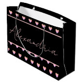 Moderne Personalisierte Schwarze Herzen Große Geschenktüte (Rückseite Schrägansicht)