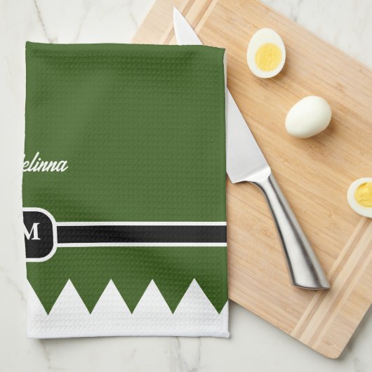 Moderne Pine Green Holiday Monogram Geschirrtuch (Viertel Falte)