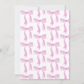 Moderne Pink Bow Girl Babydusche Einladung (Rückseite)