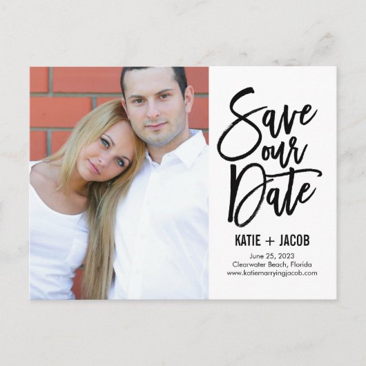Moderne Pinsel Save the Date Postkarte (Vorderseite)