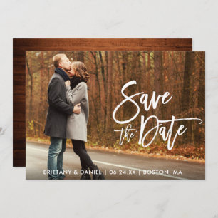 Moderne Pinsel Script Foto Holz Save the Date Kart Einladung