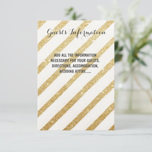 Moderne Pinselstriche Gold Hochzeitseinlage Gästed Begleitkarte (Stehend Vorderseite)