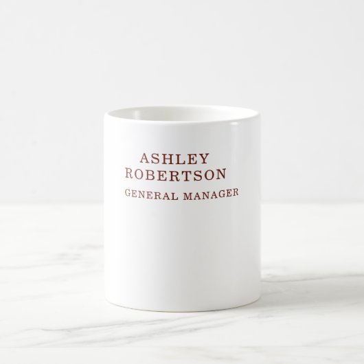 Moderne professionelle minimalistische eigene Name Kaffeetasse (Mittel)