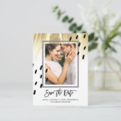 Moderne Punkte mit Pinselstrichen Save the Date Einladungspostkarte (Stehend Vorderseite)