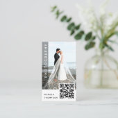 Moderne QR-Code-Fotografie-Visitenkarte Visitenkarte (Stehend Vorderseite)
