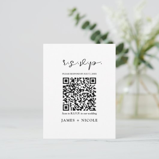 Moderne QR Code Scannable Wedding R.S.V.P. Antwort Postkarte (Stehend Vorderseite)