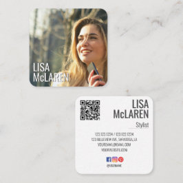 Moderne QR-Code-Visitenkarte für Minimalistisches Quadratische Visitenkarte