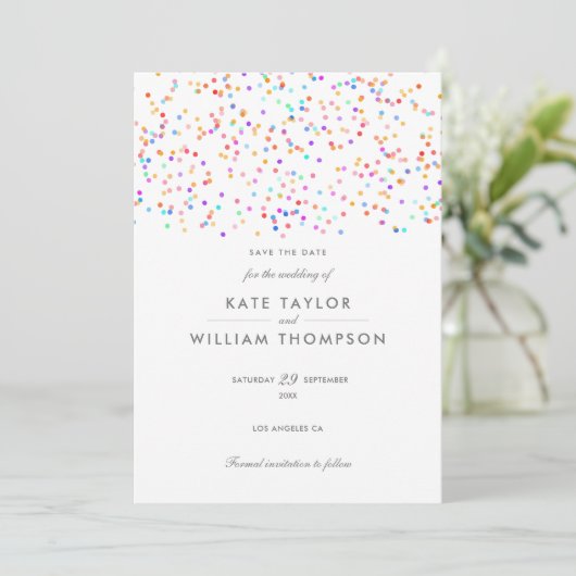 Moderne Rainbow Confetti Wedding Save The Date (Stehend Vorderseite)