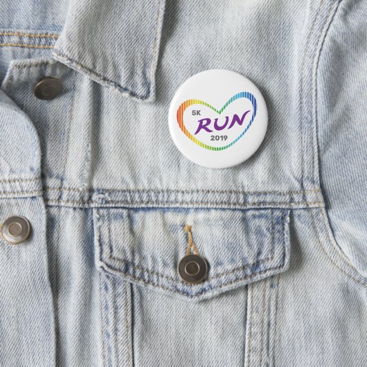 Moderne Rainbow Liebe Herz 5K Run Button (Beispiel)