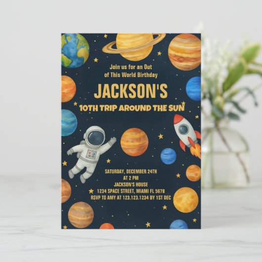 Moderne Raumwelt zum Geburtstag Einladung (Stehend Vorderseite)