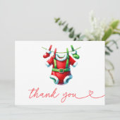 Moderne Red Holly Weihnachtsdusche Dankeskarte (Stehend Vorderseite)