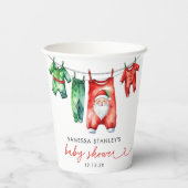 Moderne Red Holly Weihnachtsdusche Pappbecher (Rückseite)