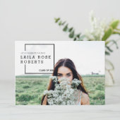 Moderne Redaktion | Abschluss Celebration Foto Einladung (Stehend Vorderseite)