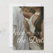 Moderne redaktionelle Schriftart Foto Save the Dat Date (Vorderseite)