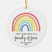 Moderne Regenbogenfamilie Personalisiert 1. Weihna Keramik Ornament (Vorne)