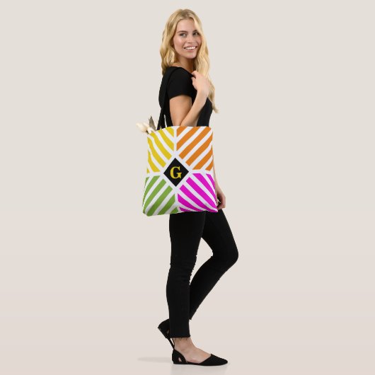 Moderne Regenbogenstreifen Tasche (Am Model)