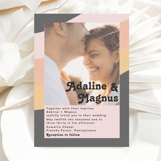 Moderne Retro 70er Jahre Rainbow Dunkles verblasst Einladung