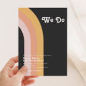 Moderne Retro 70er Jahre Regenbogen Dunkel machen Einladung