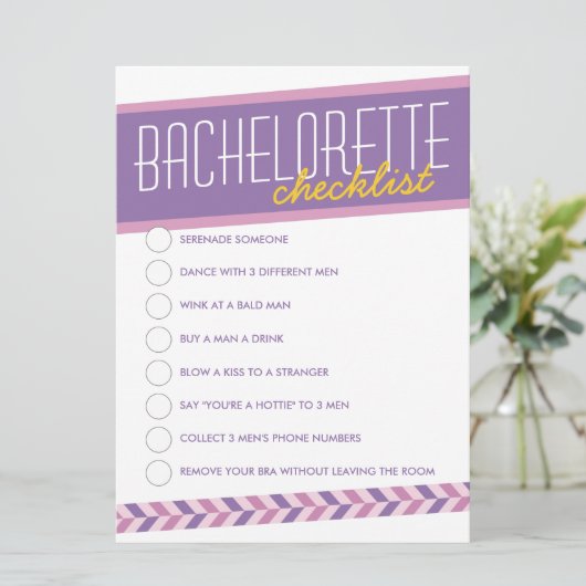 Moderne Retro Bachelorette Checklist Card (lila) Einladung (Stehend Vorderseite)