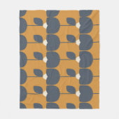 Moderne Retro-Blume: skandinavische Geometrie. Fleecedecke (Vorderseite)